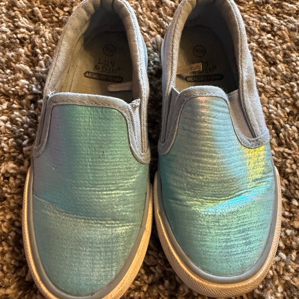 Lily & Dan Kids Iridescent Blue Sneakers